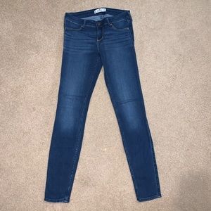 Dark wash jeggings/skinny jeans